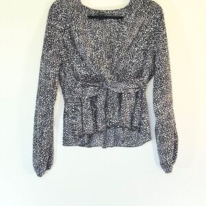 Chic Twisted Women's Top